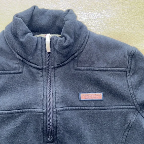 Vineyard Vines 1/4 zip Sweater - Picture 2 of 9